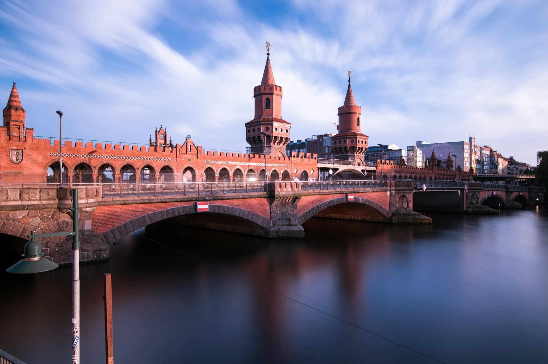 Oberbaumbrücke zwischen Friedrichshain und Kreuzberg
